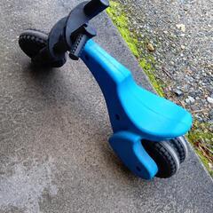 Y  BIKE     と、書いてある。の画像