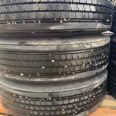 ブリジストンタイヤ　6本セット　
225／90R17.5 トラックの画像