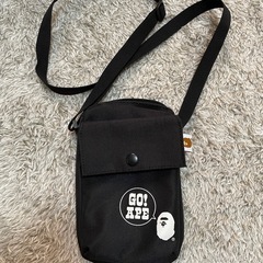 BATHING APE スマホショルダー