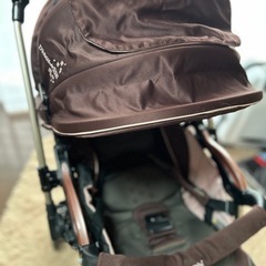 Combi　ベビーカーの画像
