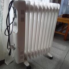美品　　美品　アイリス　オーヤマ　オイルヒーター