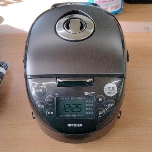 1205-153 タイガー TIGER IH炊飯ジャー JPF-55BK 2018年製