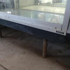 お話中　ガラスケース④の画像