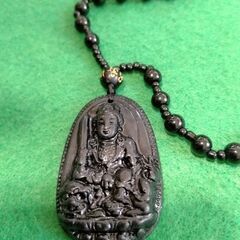 新品未使用品・黒曜石の仏像ペンダントの画像