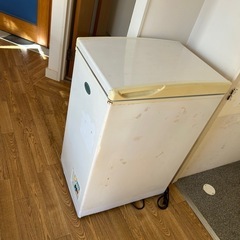 アビデラックス　電気冷凍庫　60ℓ　2006年式の画像