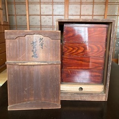 【大正〜昭和初期】漆塗り六寸四段重箱　木箱入り　アンティークお重...