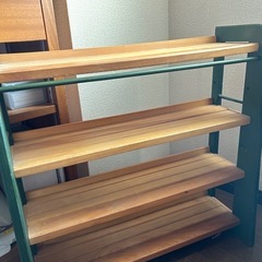 木製の棚