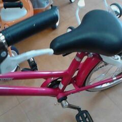 自転車　20インチ　女の子　A6427の画像