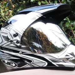 ヘルメットの画像