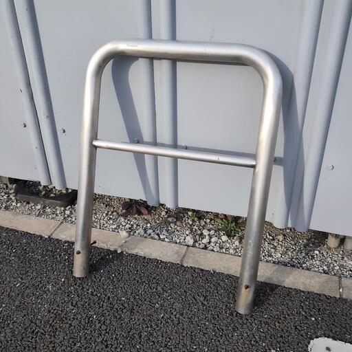 車止め