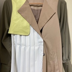 TEVALT 配色スプリングコートの画像