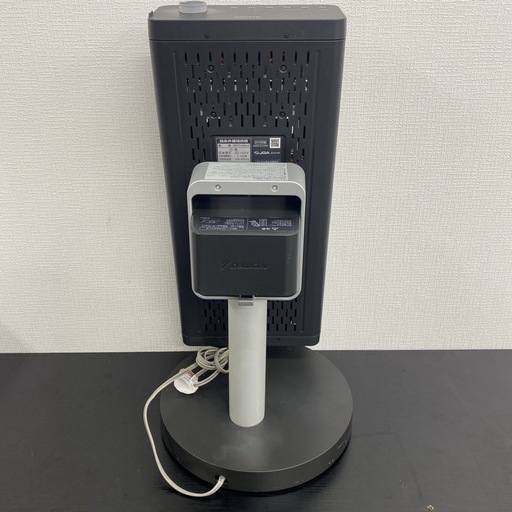 送料込み＊DAIKIN 遠赤外線暖房機 2019年製＊1205-8 送料込み＊DAIKIN 遠赤外線暖房機 2019年製＊1205-8