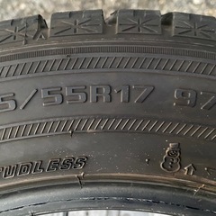 バリ溝
スタッドレス4本　225 55 17 　の画像
