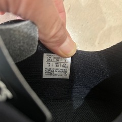 美品アシックス　トレシューの画像