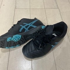 美品アシックス　トレシュー