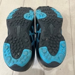 美品アシックス　トレシューの画像