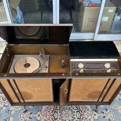 【ヴィンテージ 】コロンビア SSA-746 ステレオ(ターンテーブル/ラジオ) ラジオ レコード ラジオ動作確認済み レコード未確認 アンティークの画像