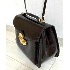 ルイヴィトン LOUIS VUITTON. モノグラム ヴェルニ ミラダの画像