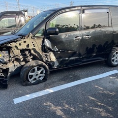 トヨタ ノア 4WD 事故車 の画像