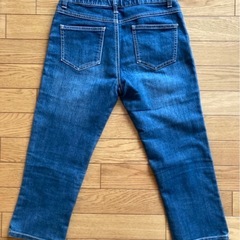 デニム7分丈2本、スキニーパンツ1本の画像