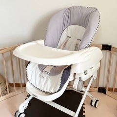 コンビ　Combi スウィングベッド&チェア　ハイローチェア