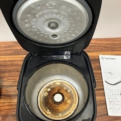 ☆値下げ☆O2412-148 アイリスオーヤマ ジャー炊飯器 RC-MA30AZ-B 2022年製 3合炊き 通電確認済み キズ汚れ有りの画像