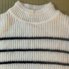 EMODAのセーターの画像