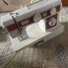 最終値下げ　家庭用ミシン