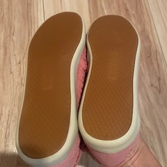 MINNETONKA スエード サイドゴアスリッポン パンチング加工の画像