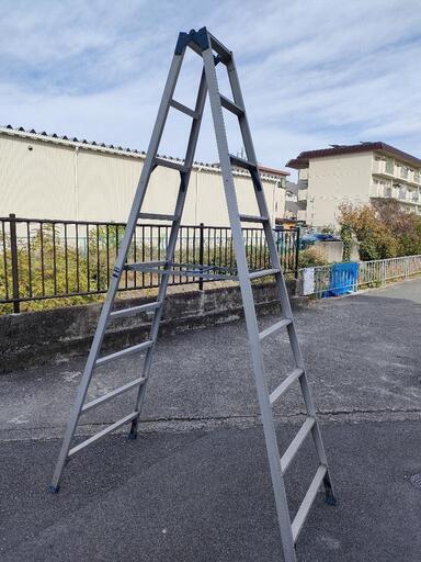 脚立　長谷川工業　高さ2.62