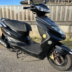 ⭐️シグナスZ125.走行少なめ⭐️LEDライト・プラグ・グリッ...