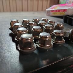 ホンダ　バモスホビオ　純正ホイールナットの画像