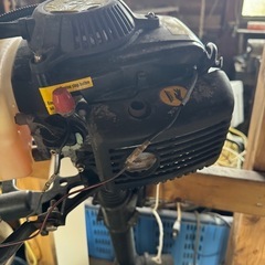 ROW-10とハイドロジェット2馬力船外機
の画像