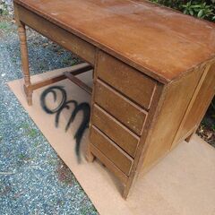 【OmNi ANTIQUEs】古い机お譲りします(^_^)の画像
