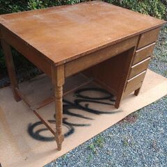 【OmNi ANTIQUEs】古い机お譲りします(^_^)の画像