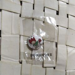 花の万博公式キャラ　はなずきんちゃんのバッヂ