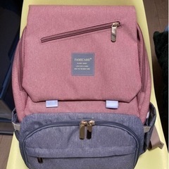 FAMICARE マザーズバッグ　新品未使用　バックパック　USBポート付き　ピンクの画像