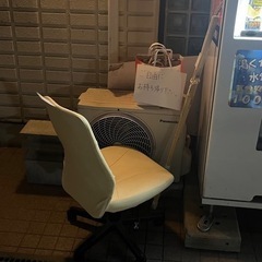12/6 21時更新 デスクチェアご自由にお持ち帰りください。無料です