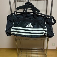 adidas スポーツバッグ　修学旅行など