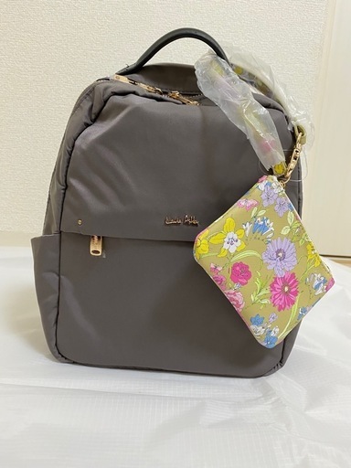 受付終了⭐︎未使用品♪ローラアシュレイ　ミニリュック　レディース　クリスマスプレゼント