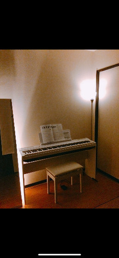 【値下げ交渉可能】電子ピアノヤマハP125、スタンド、椅子一式