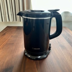  【最終値下げ！】超美品 象印 電気ケトル 1L ブラウン色  ほぼ未使用！の画像
