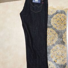 試着のみ使用のデニムパンツ