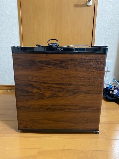 【お渡し決まりました】simplus 冷蔵庫46L 木目調
