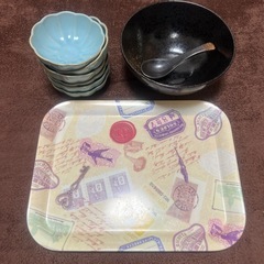 ル・クルーゼなど食器20点＆トレイセットの画像