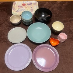ル・クルーゼなど食器20点＆トレイセット