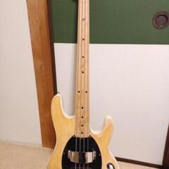 お話中　OLP Ernie Ball MUSICMAN スティン...