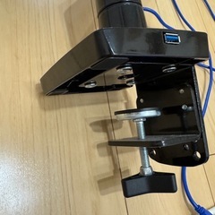 モニターアームの画像