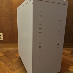 キャスター付き　段差調節可能　収納家具　残り1台の画像