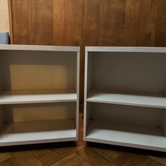 キャスター付き　段差調節可能　収納家具　残り1台